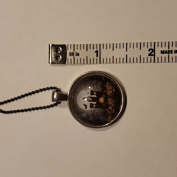 Spooky Castle with Pumpkins Pendent. - Picture 4 of 4